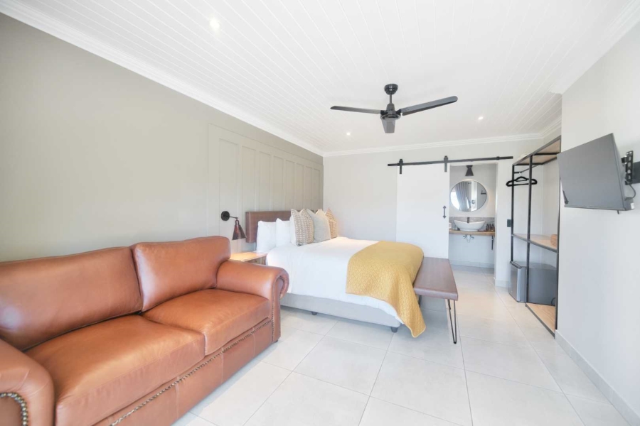 9 Bedroom Property for Sale in Westcliff Western Cape